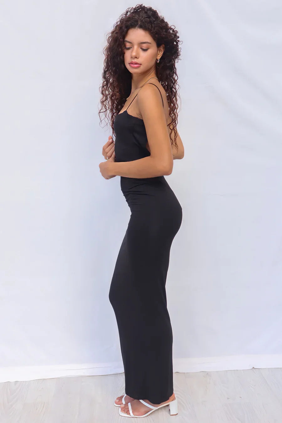 Women Dress Spaghetti Strap Solid Ruched Bodycon Maxi Dress Minimalist Spring Summer Chic Party night Out Flattering Outfit